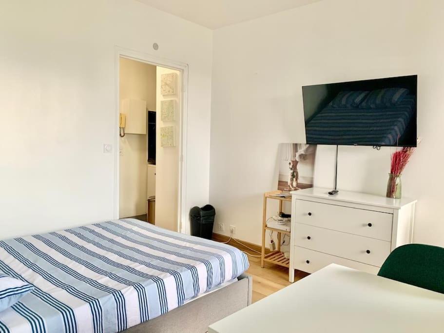 Cosy Studio Balcon Paris Montparnasse Exterior photo